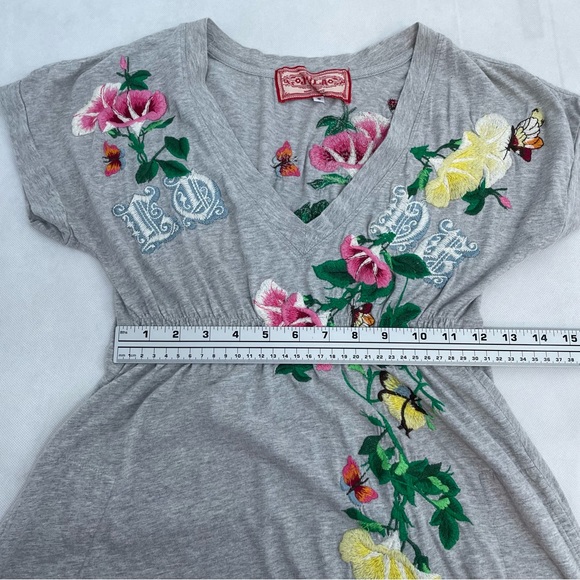 JWLA Made With Love Size S Tunic Top Embroidered Floral Pockets V Neck - Picture 6 of 10